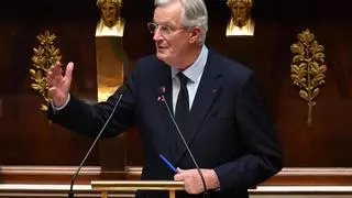 Barnier aboga por recortes para atajar el déficit mientras lanza guiños a Le Pen con una política migratoria más dura