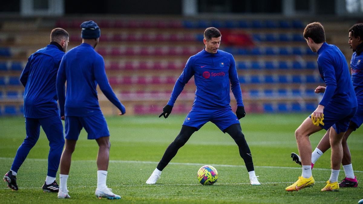 El Barça prepara el partido ante el Villareal