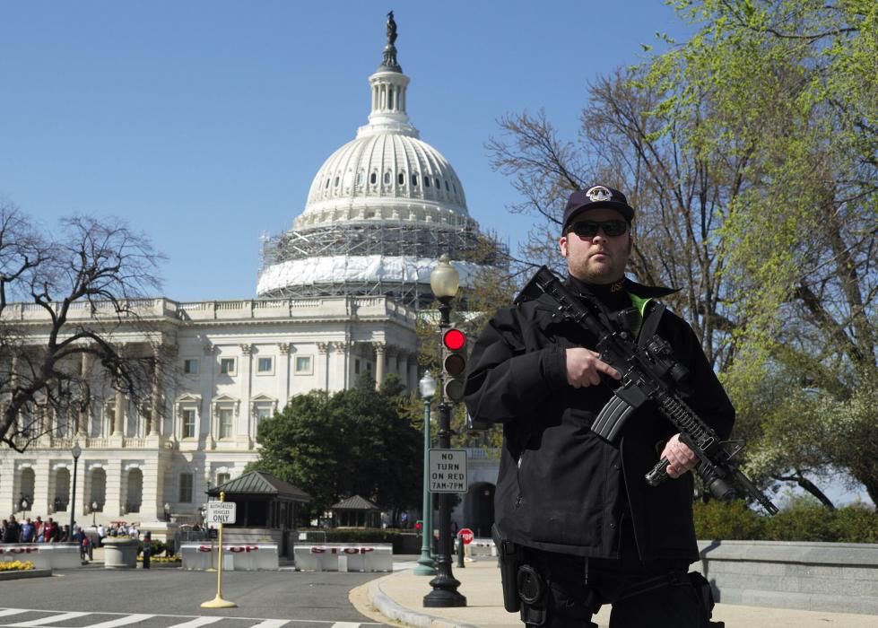 Un detenido por un tiroteo en el Capitolio