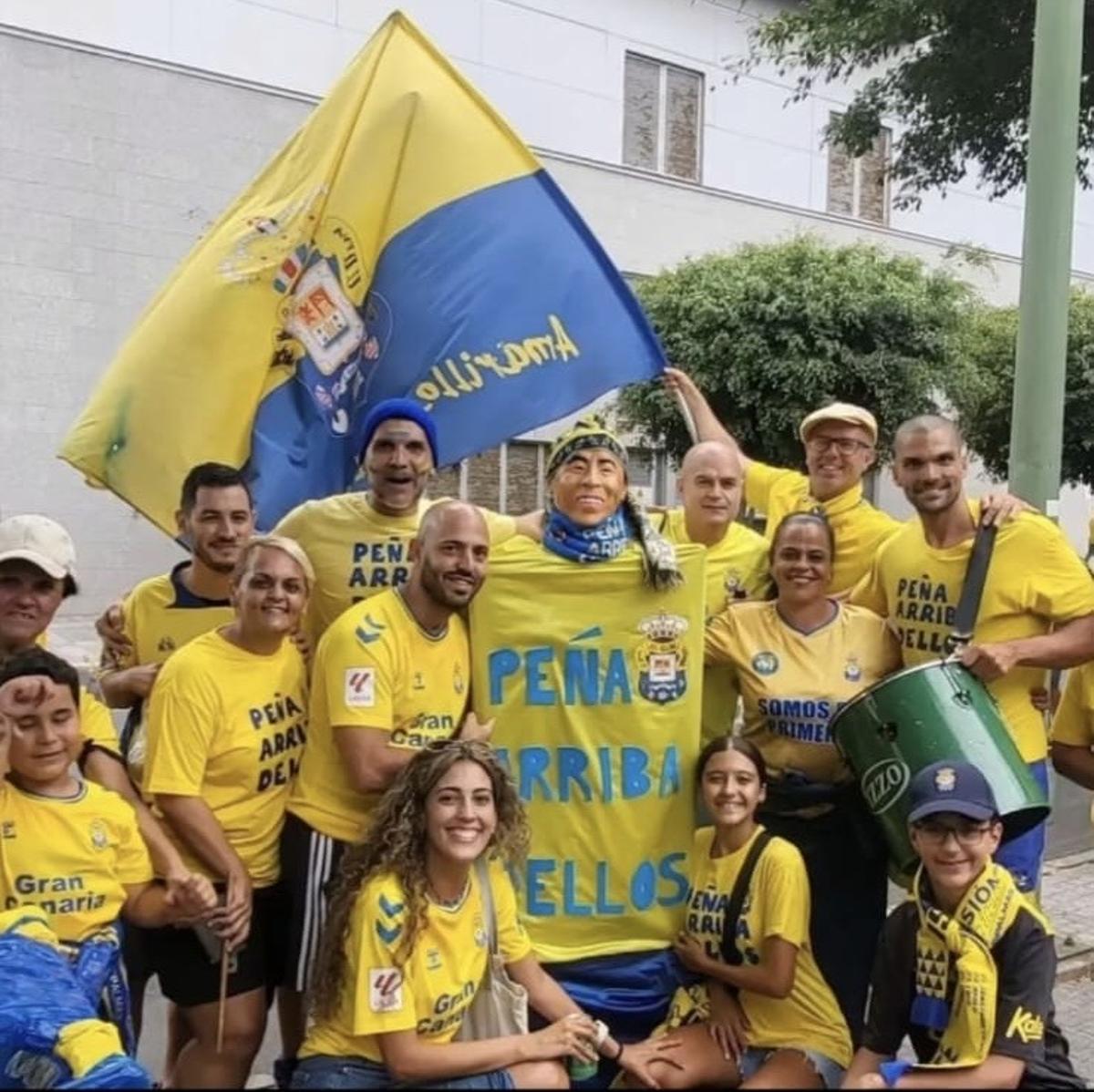 Miembros de la Peña Arriba D'Ellos