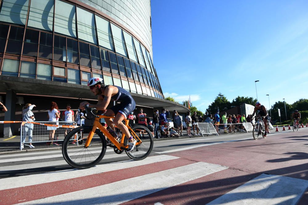 Los favoritos cumplen en el Campeonato de España de Triatlón Sprint en Pontevedra