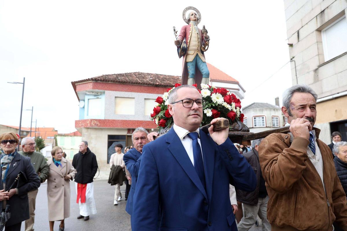Búscate en las fiestas del patrón de A Illa