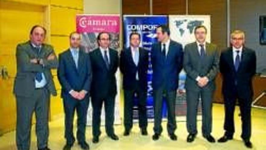 Puerto Bahía de Algeciras presenta en la Cámara su oferta para la exportación