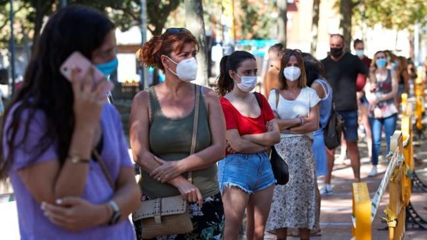 Sanidad notifica 3.349 casos de COVID-19 en las últimas 24 horas