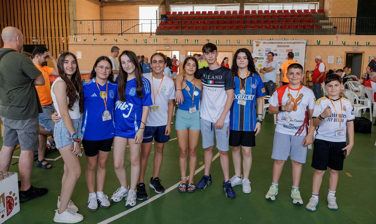Un grupo de medallistas en el Campeonato de España.
