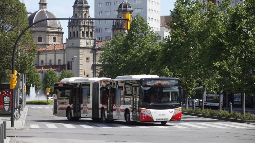 Uno de los autobuses de la actual flota de Emtusa.