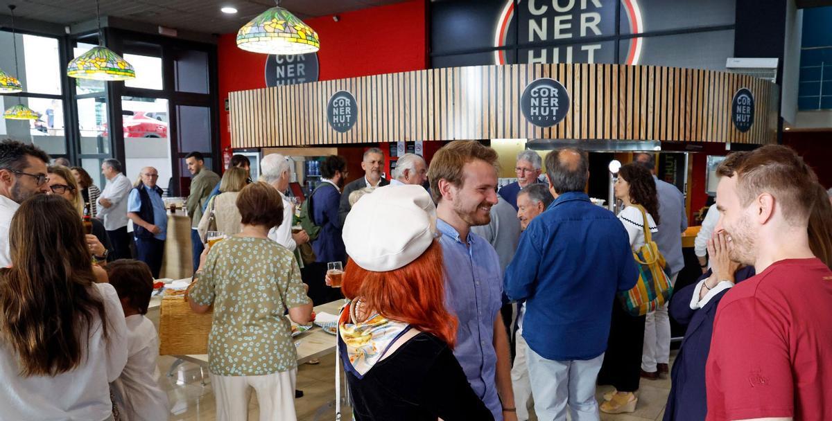 El mítico Corner Hut de Vigo cumple 50 años