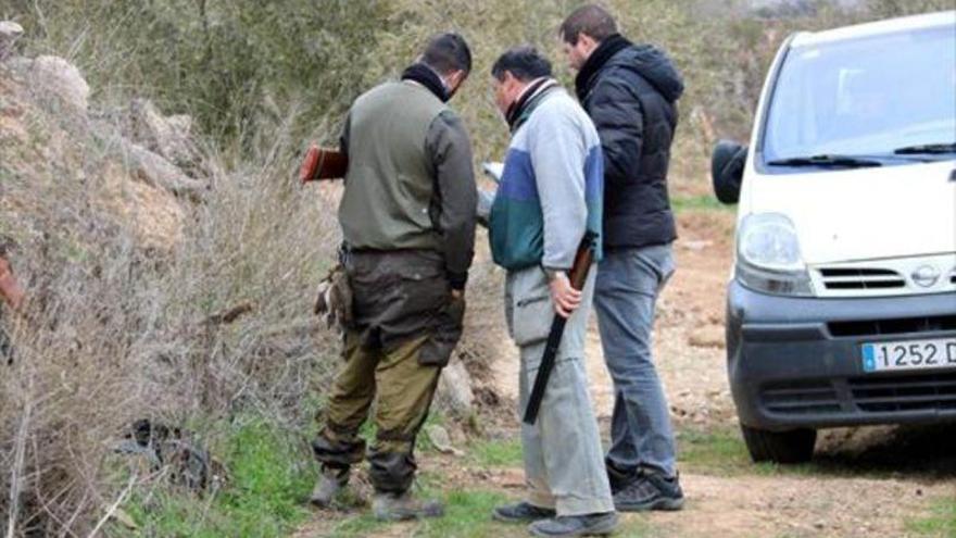 El cazador homicida acababa de obtener un certificado psicotécnico que le daba como apto