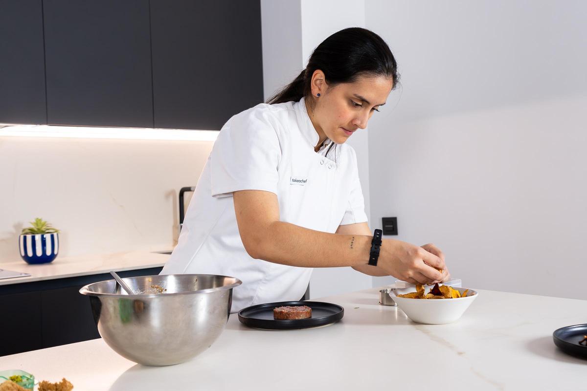 Laura Rosero, colombiana afincada en Madrid forma parte de la plantilla de cocineros de 'Take a Chef'.