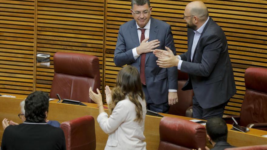 Morera reprocha a sus críticos que hayan jugado con el prestigio de las Corts