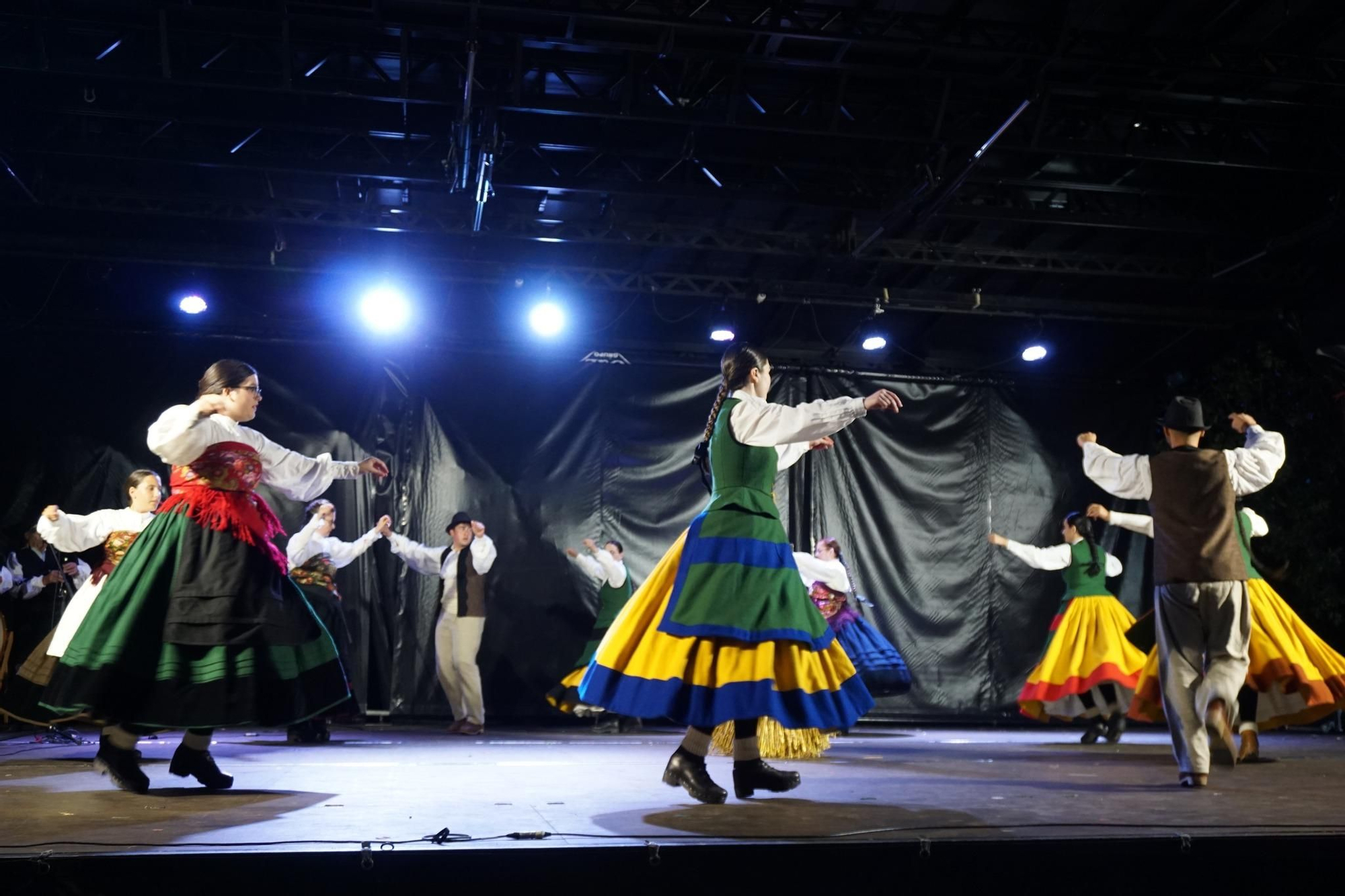 Noite de baile e premios da Carballeira en Cercio