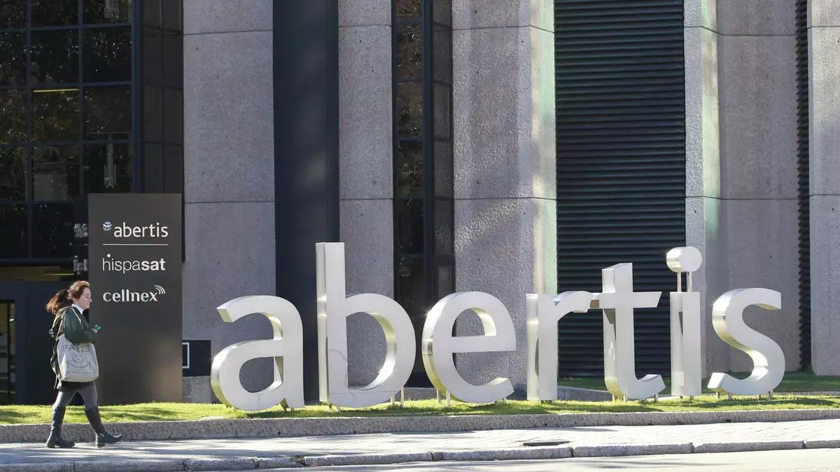 Abertis extiende hasta 2067 su mayor concesión en México, el principal corredor industrial del país