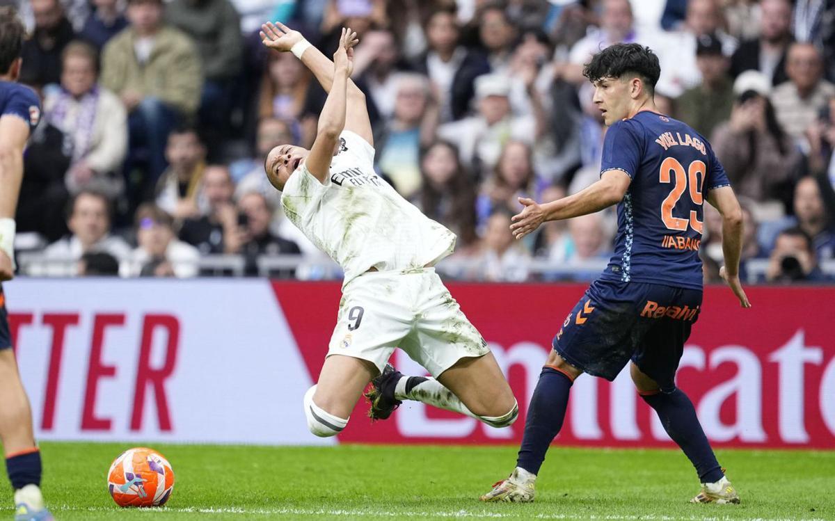 El Madrid voreja el col·lapse contra el Celta, però manté viva la Lliga El Madrid voreja el col·lapse contra el Celta, però manté viva la Lliga