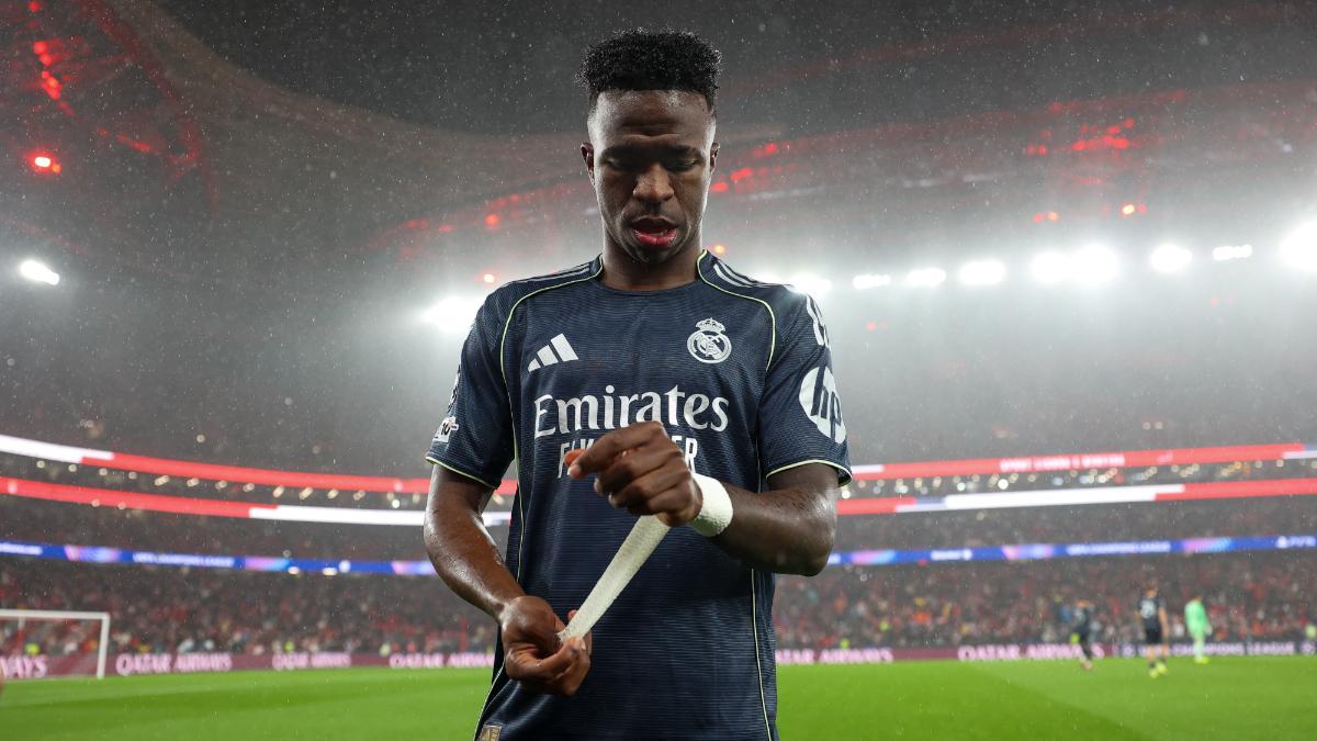 Vinicius ante el Benfica en Champions