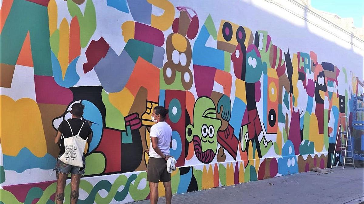 La Torre ya exhibe el mural de los vecinos