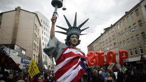 Manifestación contra el TTIP en Hannóver, con motivo de la visita de Barack Obama a la ciudad alemana, el pasado 23 de abril.