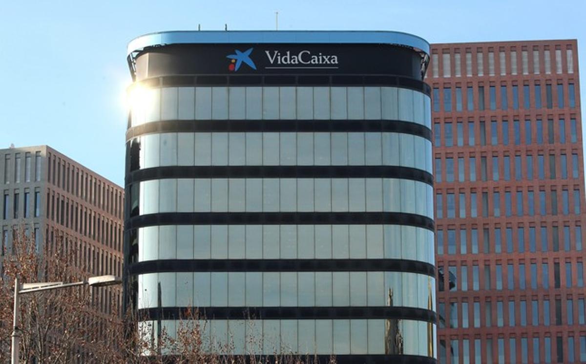 Vista de la seu a Barcelona de VidaCaixa-Adeslas, que té un reducció en els seus beneficis del 13,4%.