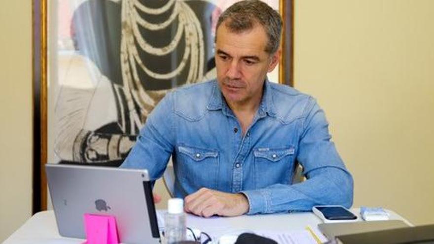 Toni Cantó: &quot;Es compatible reforzar nuestro sistema de salud y adelgazar la Administración&quot;