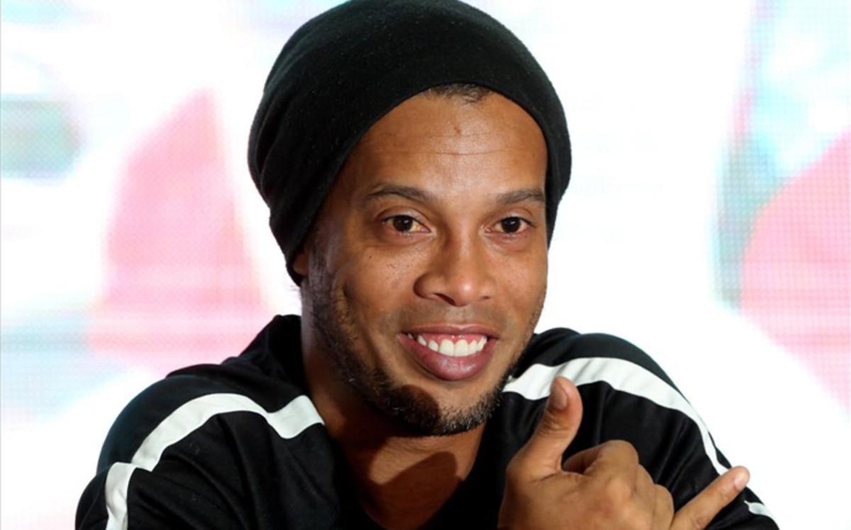 Ronaldinho se prepara para volver al fútbol profesional