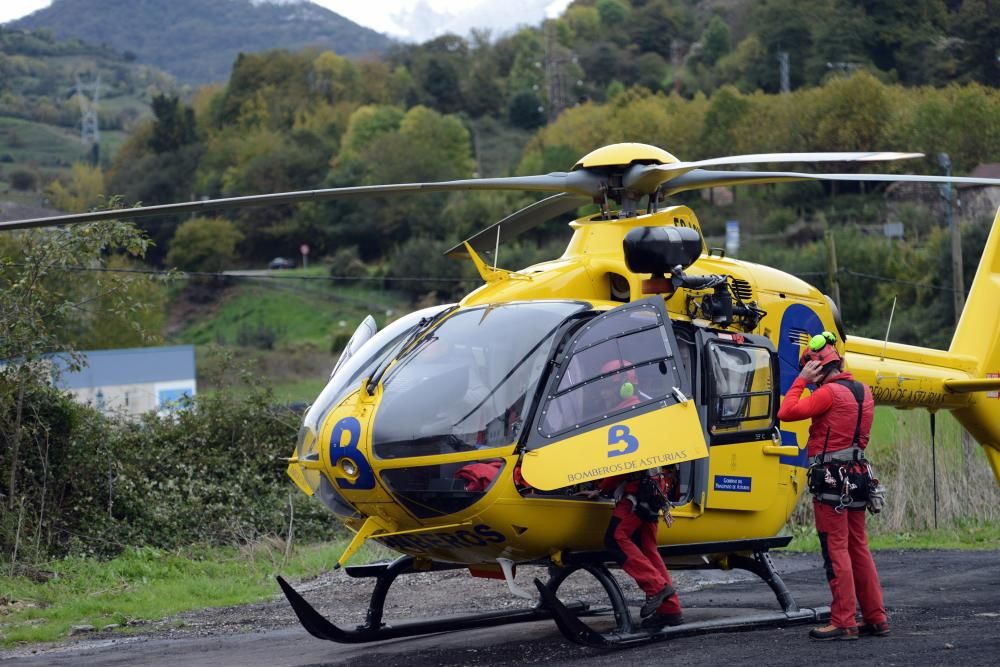 Rescatan el cadáver de un hombre en el río de Campomanes