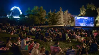 Cine de verano en Mérida: todas las películas que se proyectan en el parque de las Siete Sillas