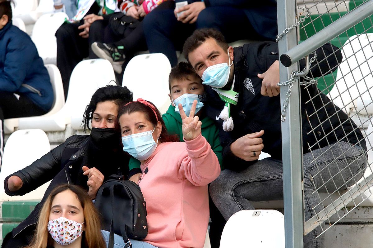 Córdoba CF - Xerez DFC: Las imágenes de la afición en el Arcángel