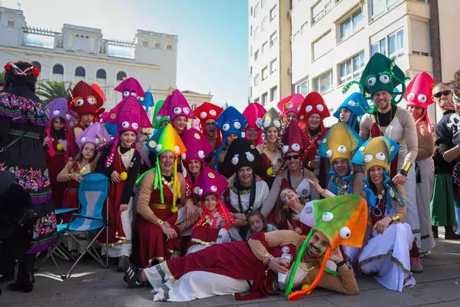 Fotogalería | Estas son las imágenes del ambiente de calle en el Carnaval de Badajoz