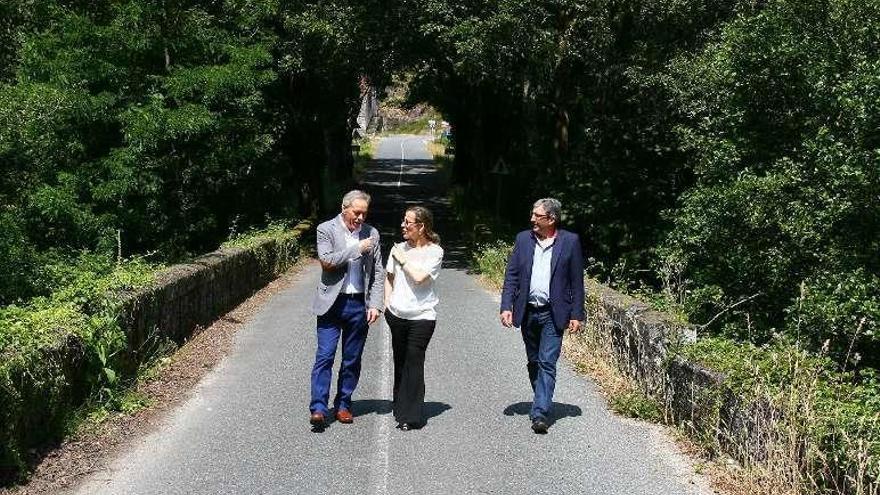 Visita de la conselleira al vial, en 2016. // Bernabé/Víctor Espiño