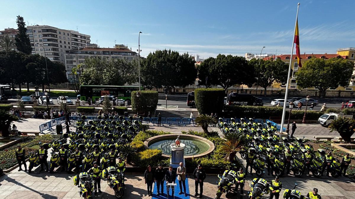 Presentación de las 62 motocicletas destinadas a Policía Local adquiridas por un valor de más de un millón.