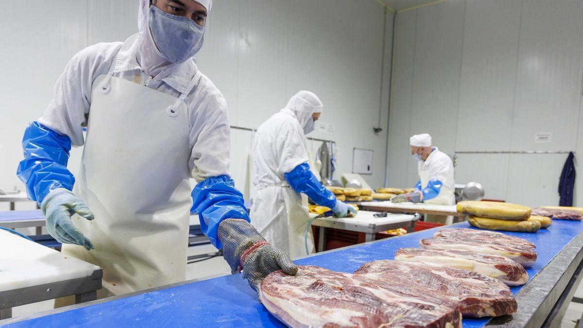 Muñoz Rojo es el único fabricante de jamón curado 50% Duroc reducido en sal alto en proteínas.
