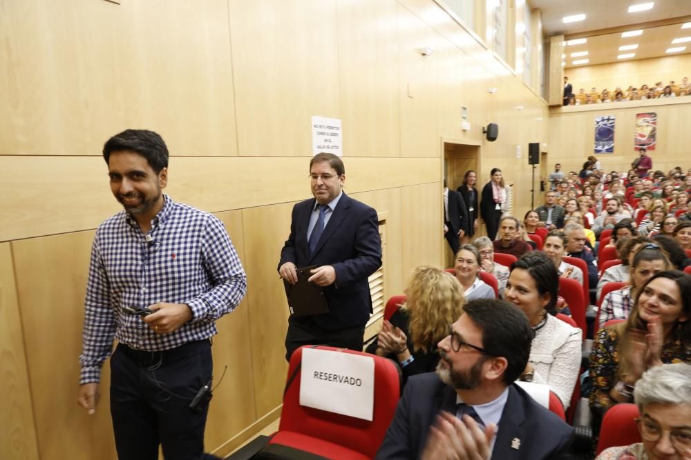 Premios Princesa de Asturias: Salman Khan muestra su método matemático en Gijón