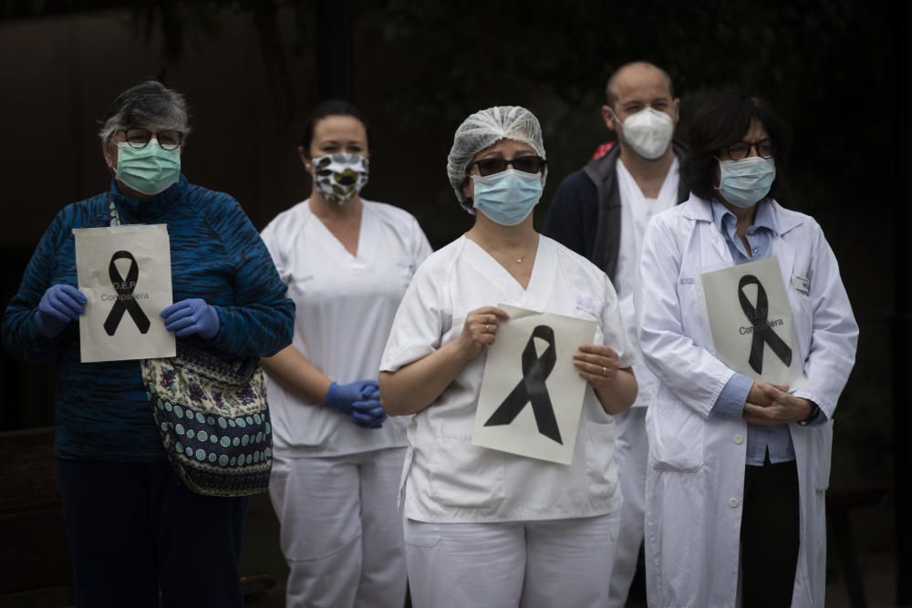 Homenaje a Fina Belenguer, sanitaria fallecida por coronavirus en el Dr. Peset