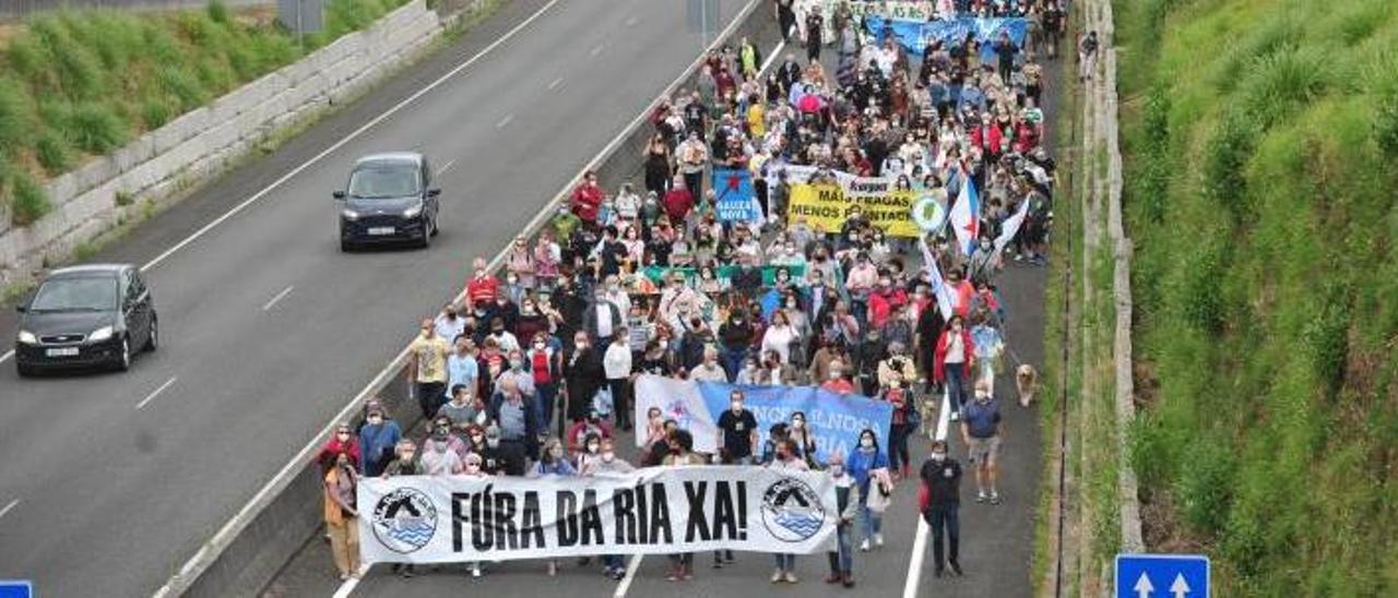 Imagen de la marcha en defensa de la ría celebrada el pasado 4 de julio en Pontevedra.