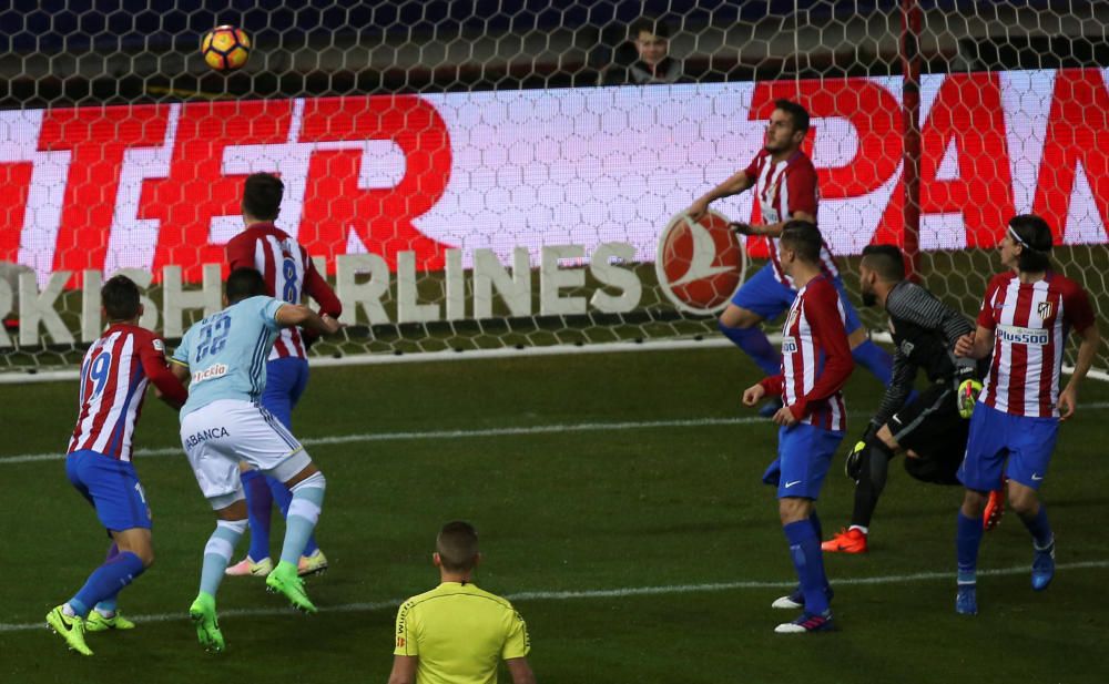 Las mejores fotografías del partido del conjunto celeste en el Vicente Calderón