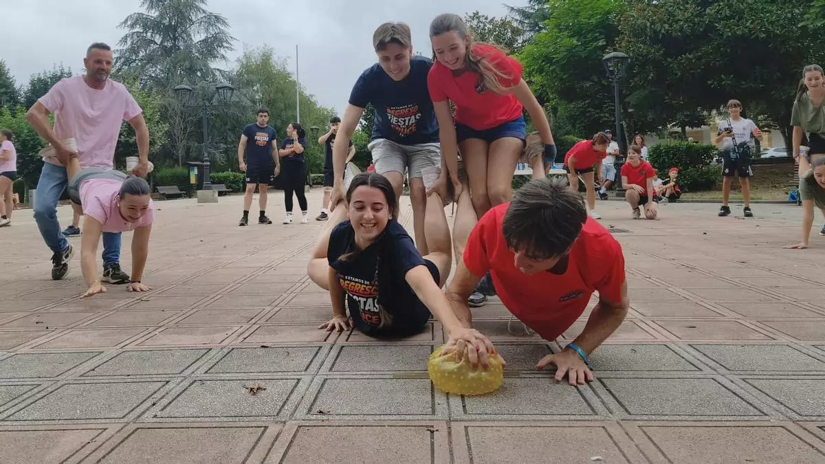 Piquilla festiva en el Grand Prix de Lugo de Llanera: "Venimos a pasarlo bien y reírnos"