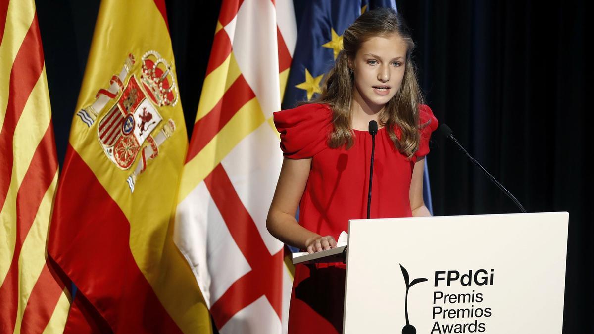 La princesa Leonor durante su discurso en el acto de entrega de los premios de la Fundación Princesa de Girona (FPdGi) este jueves en Barcelona. EFE/ Andreu Dalmau