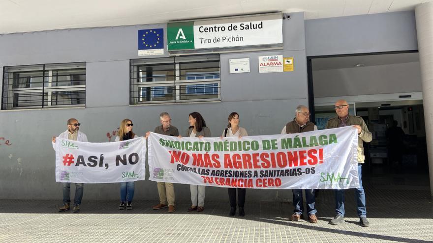 Denuncian agresiones de pacientes a dos médicos de centros de salud de Málaga