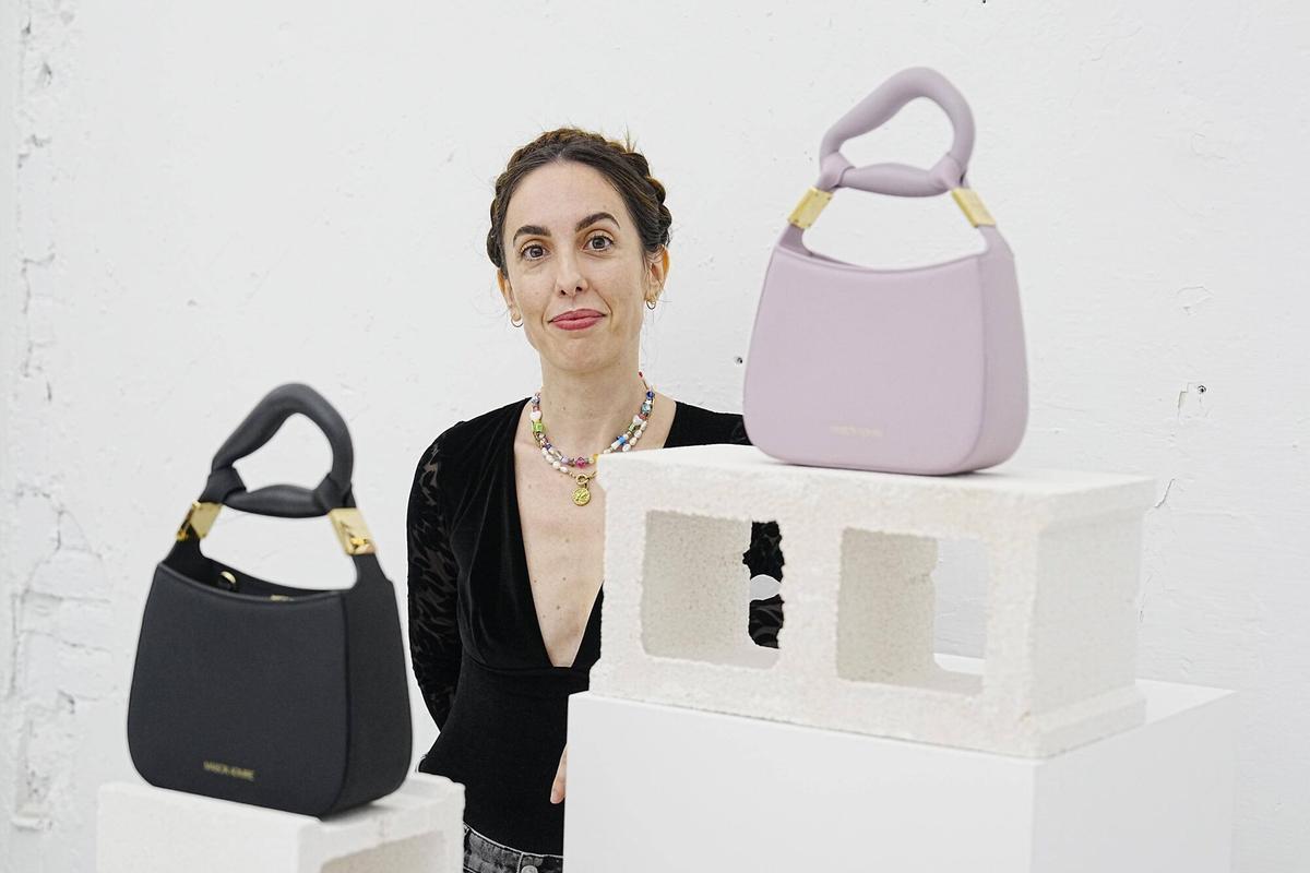 Barcelona 15/10/2025 080 Barcelona Fashion: Presentación de los ganadores de la Barcelona fashion Forward (la iniciativa del Ajuntament de Barcelona que impulsa a los jóvenes talentos) En la foto, Maison Admire Fotografia de Ferran Nadeu