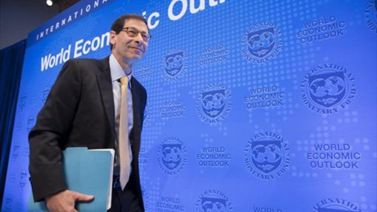 Informe 8El economista del FMI Maurice Obstfeld, ayer, en la sede de la institución en Washington.