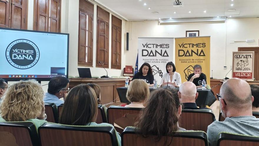 La Asociación de Víctimas de la dana acuerda reforzar movilizaciones, crear alianzas y pedir el acta de Mazóntras su asamblea en Benetússer