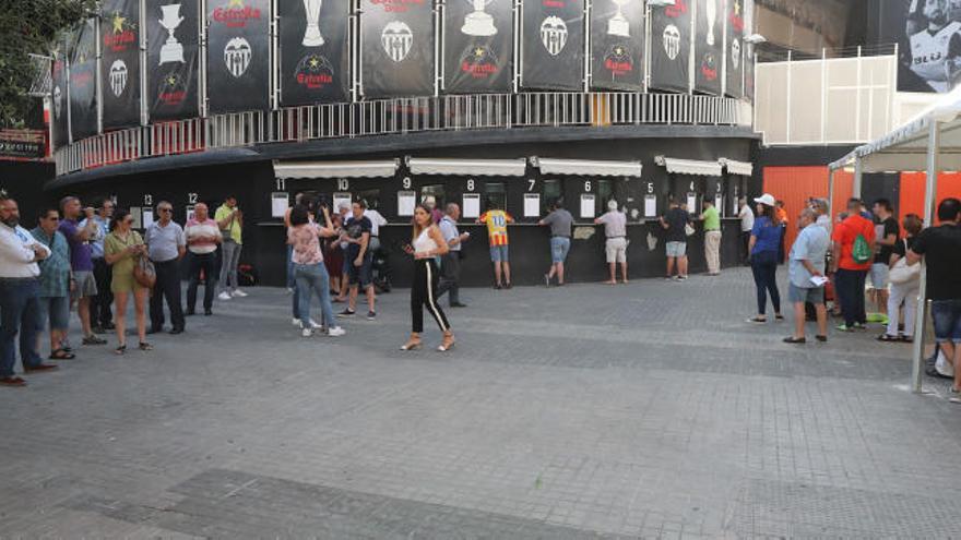 El Valencia CF anunciará pronto cómo será el reparto de las entradas de la final de Copa