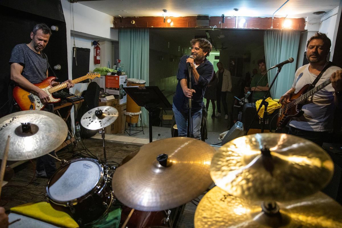 Jordi Évole ensaya con su grupo de rock Los Niños Jesús