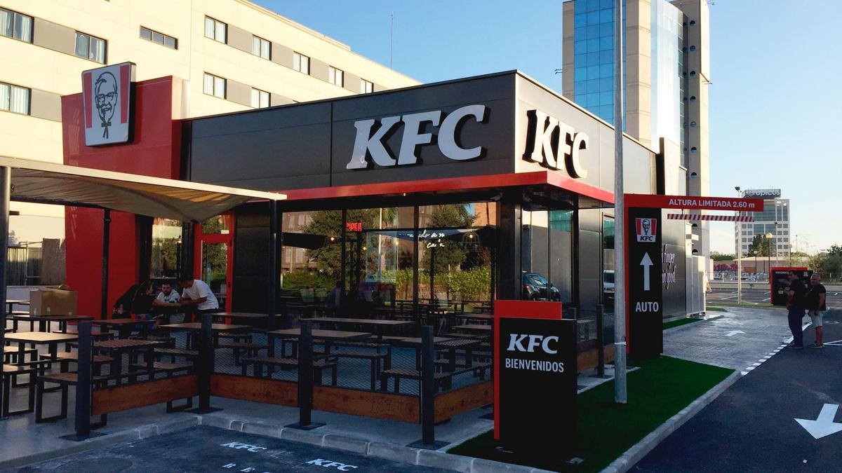 KFC suma nueve restaurantes en la Región de Murcia con esta nueva apertura