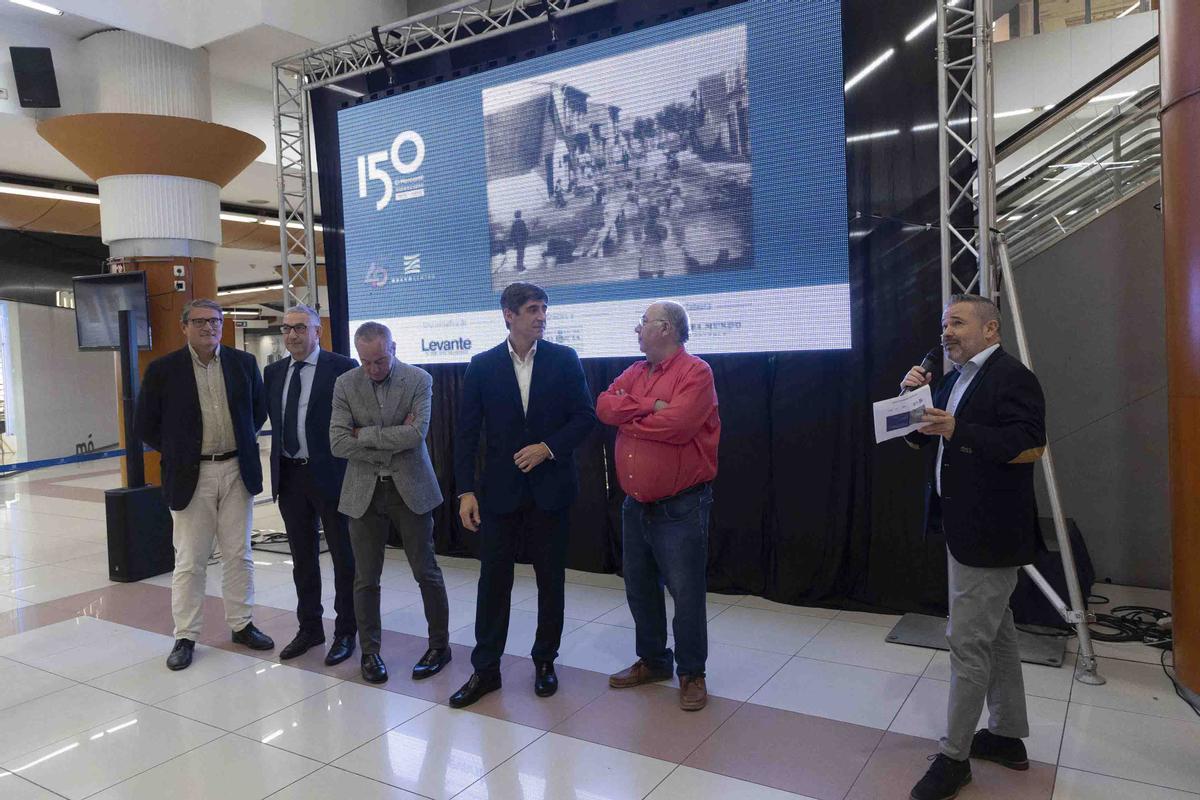 Inauguración en Nuevo Centro de la exposición del 150 aniversario de ...