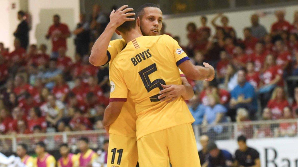 Ferrao felicita a Boyis tras el gol