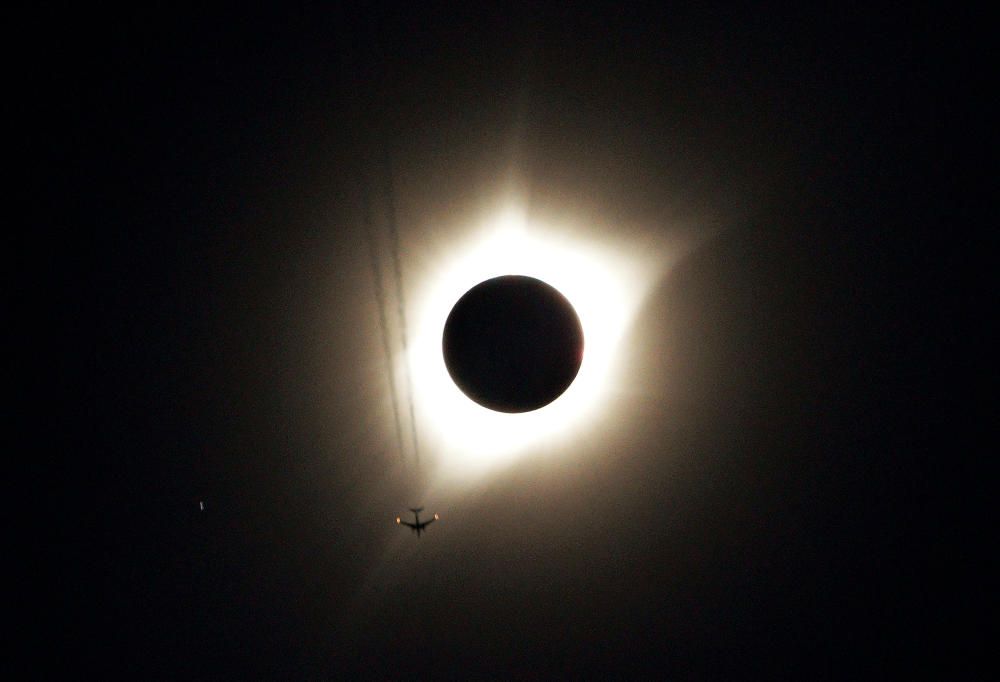 Las espectaculares imagen del eclipse de sol en Estados Unidos