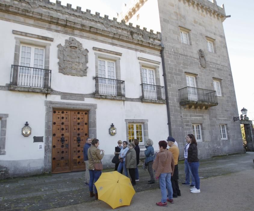 Franco y Evita, unidos por Castrelos