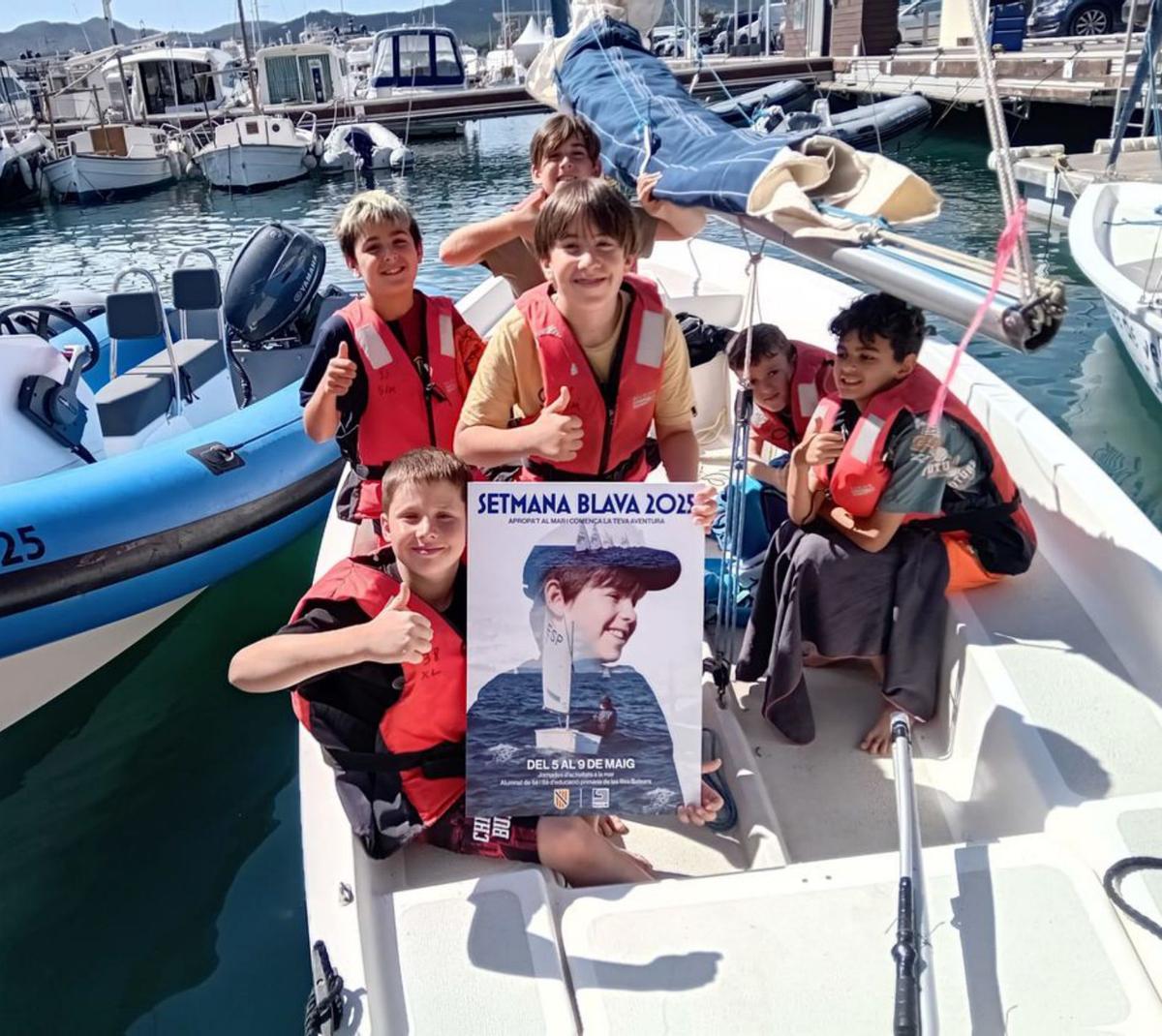 Más de doscientos escolares aprenden a navegar en la ‘Setmana Blava’ del CNSA | FOTOS: CNSA