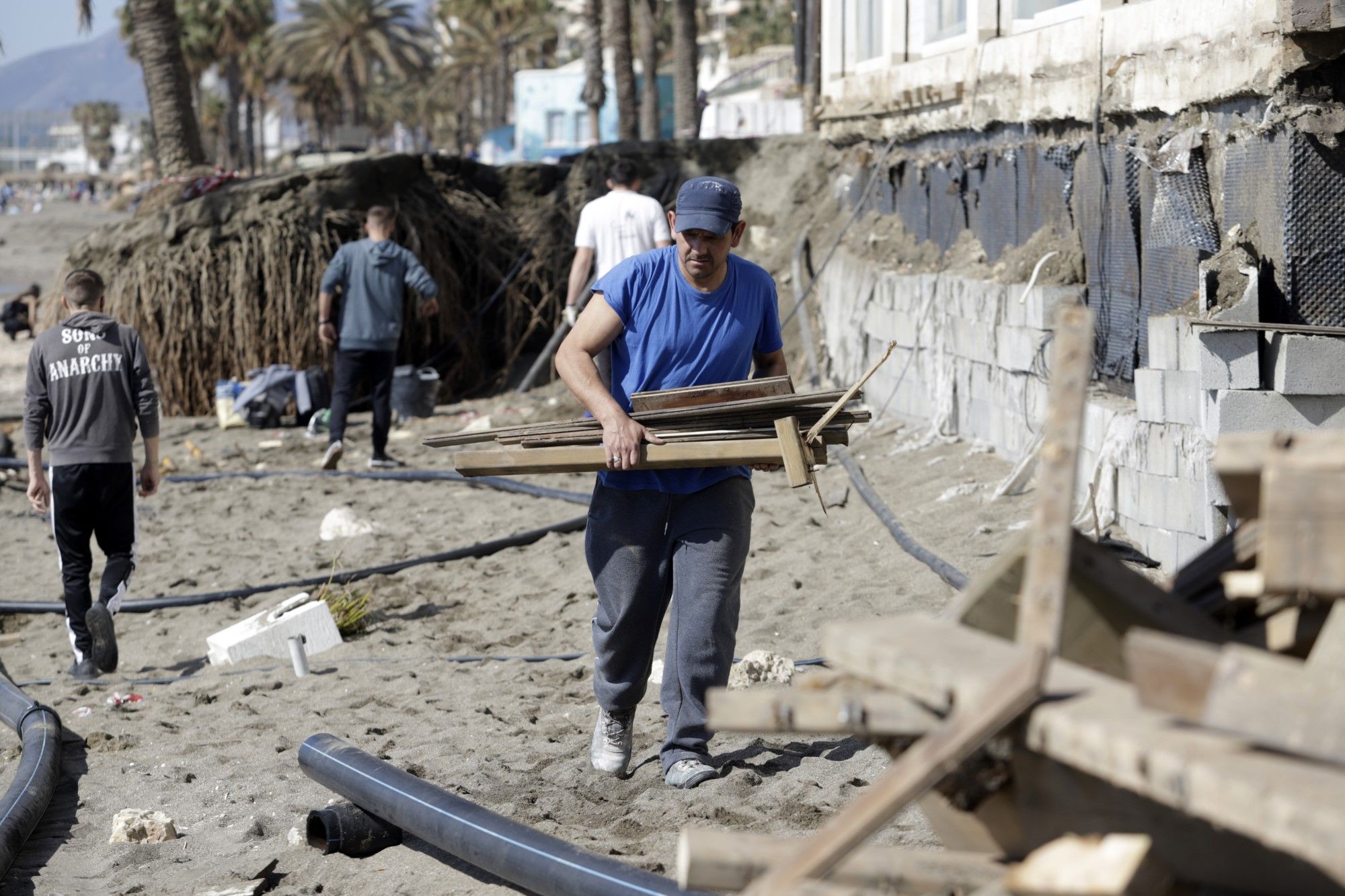 Arreglo de las playas de Málaga tras el temporal