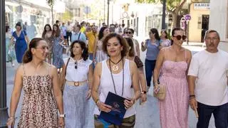 Martín-Zarco presenta los documentos para renovar el cargo en las Hogueras